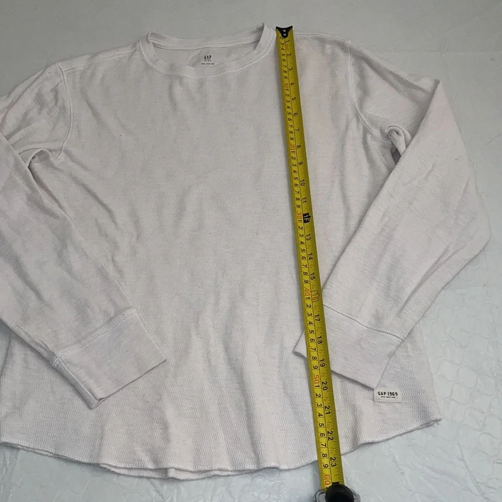 Gap off white thermal long sleeve shirt XXL = 14-16